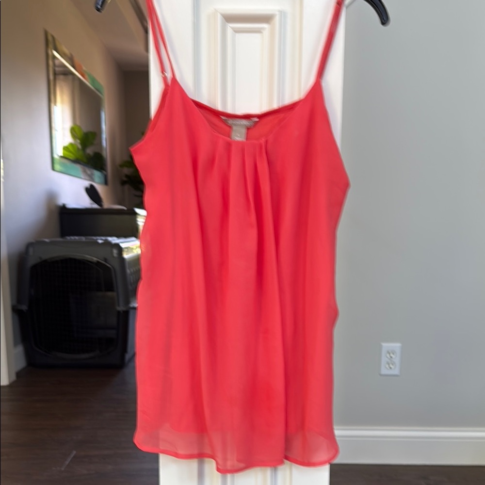 Banana Republic Women's coral Sleeveless tank large